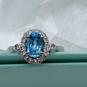 Gorgeous 1.5ct Oval Aquamarine Surrounded by Diamonds Platinum Ring Size 7